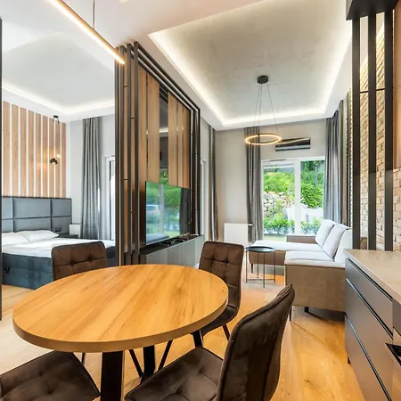 Apartmán Malczewskiego 85 By Homeprime *