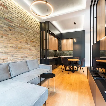 Apartmán Malczewskiego 85 By Homeprime *